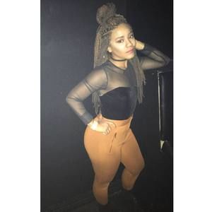 Meet your Posher, Emily